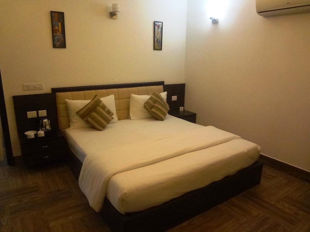 Rr Residency Hotel Delhi  Exterior photo